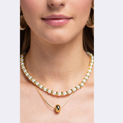 DOUBLE LAYERED PEARL NECKLACE WITH PENDANT